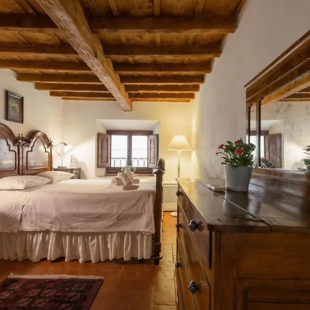 Carlotta Apartment Florence